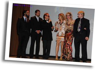 2008 Best Film 'Tricks of a Woman' winners on stage